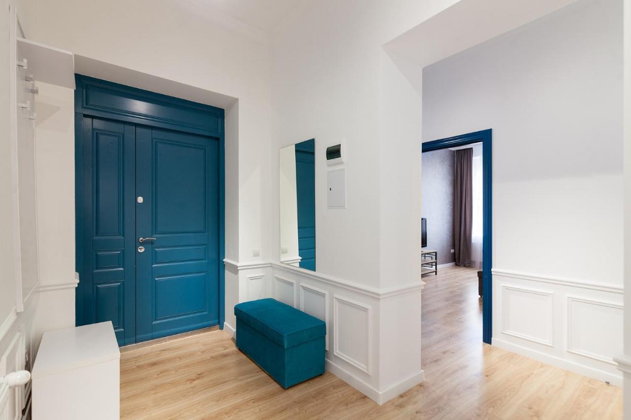 Leogrand Three Bedrooms Vip Apartments On Kniazia Romana 12 Lemberg Exterior foto