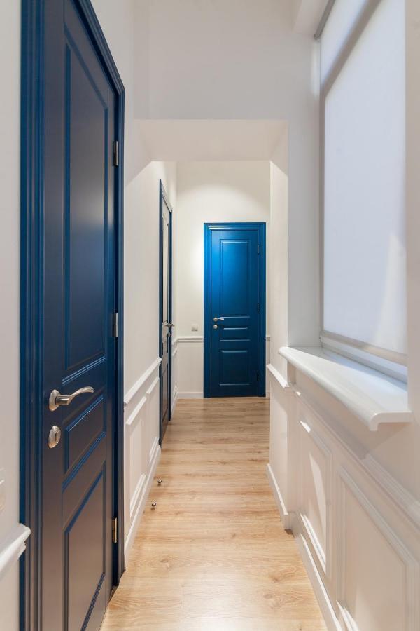 Leogrand Three Bedrooms Vip Apartments On Kniazia Romana 12 Lemberg Exterior foto
